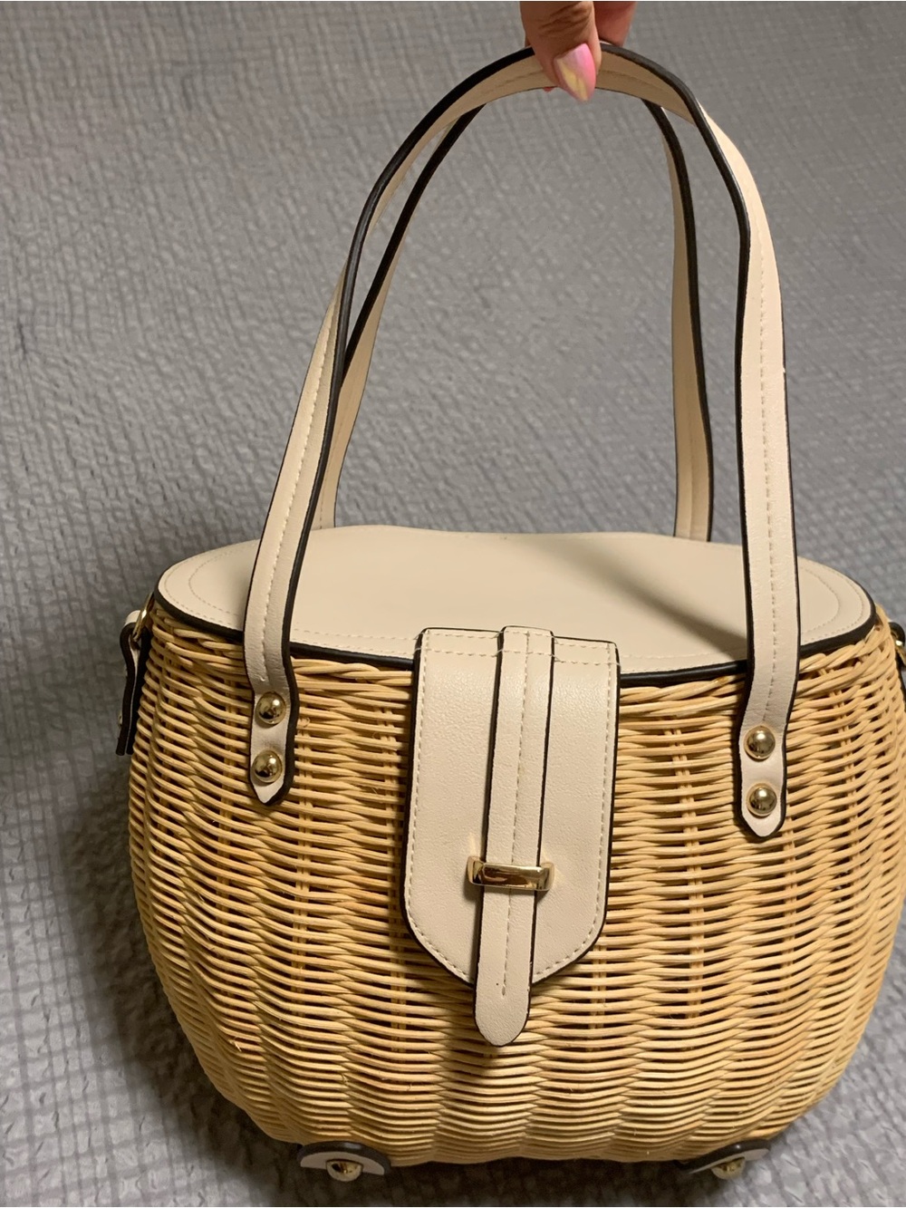 Tommy Bahama Natural Wicker Tote with Cream Trim and Gold Hardware - Picture 5 of 6
